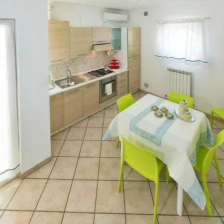 Holiday home Green House *
